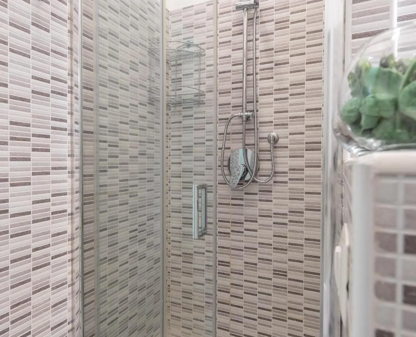 Comfortable Flat Inside Isola And Garibaldi District Milan