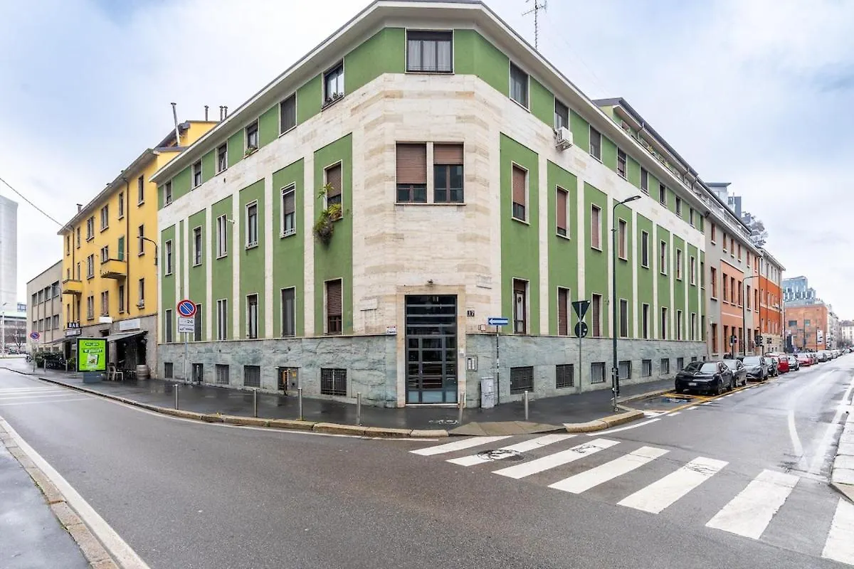 Apartment Comfortable Flat Inside Isola And Garibaldi District