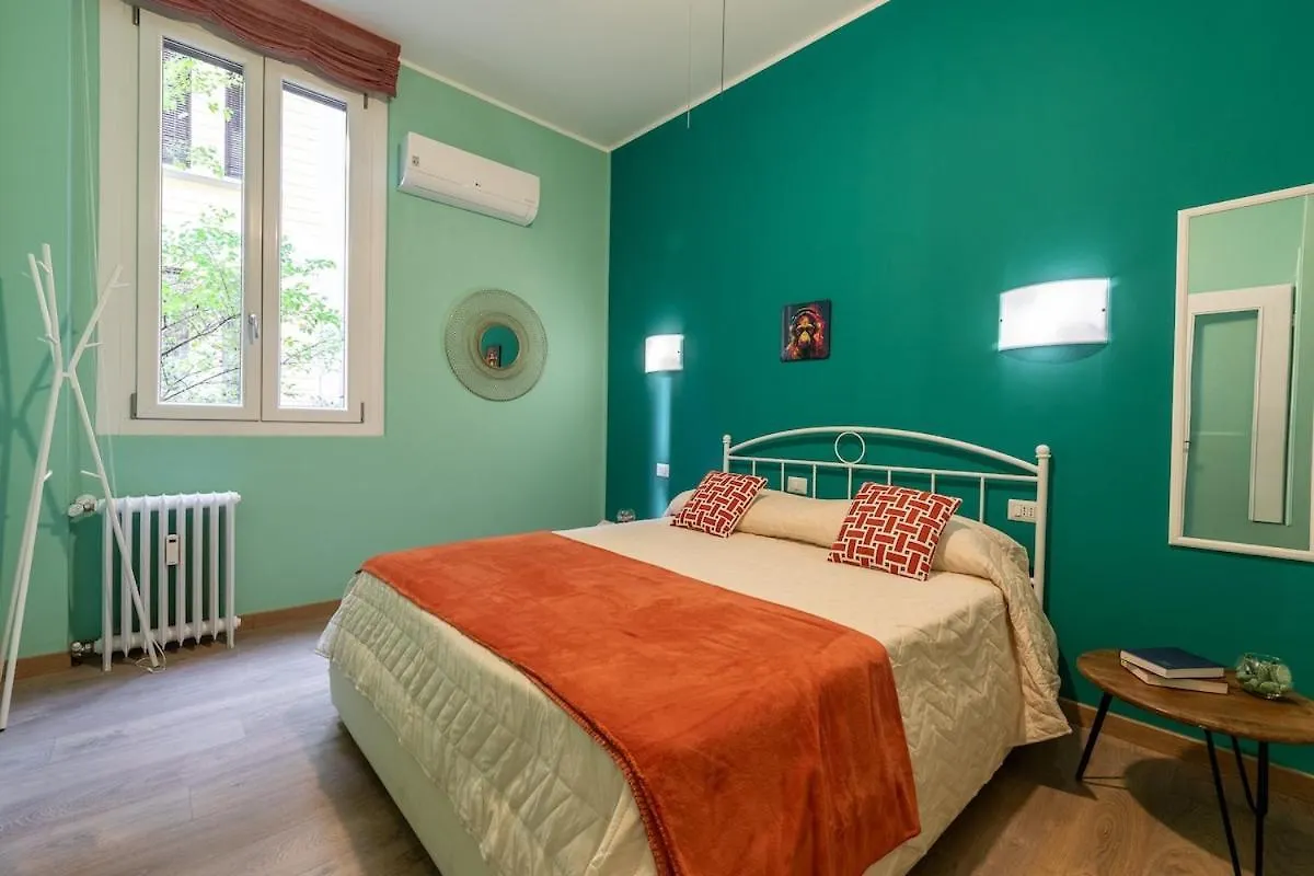 Comfortable Flat Inside Isola And Garibaldi District Apartment Milan