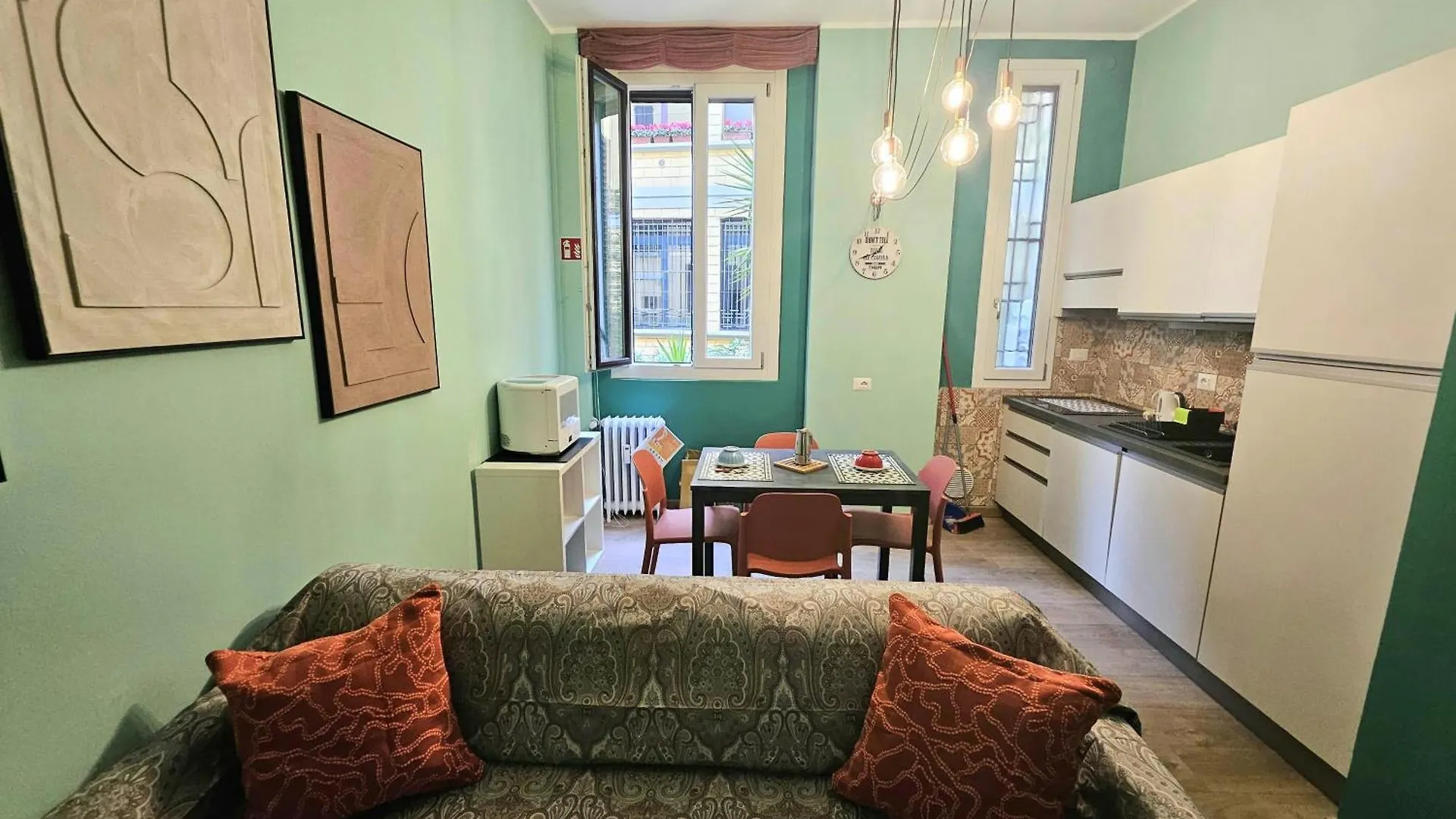 Comfortable Flat Inside Isola And Garibaldi District 0*, Milan Italy